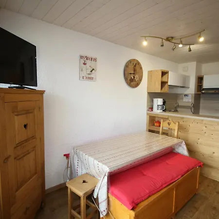 Duplex 2 Pieces Renove 8 Couchages Au Pied Des Pistes - En Oisans - Fr-1-297-73 Auris